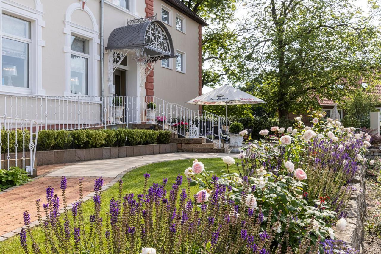 Parkhotel Bilm Im Glueck Am Stadtrand Hannovers Sehnde Exterior foto
